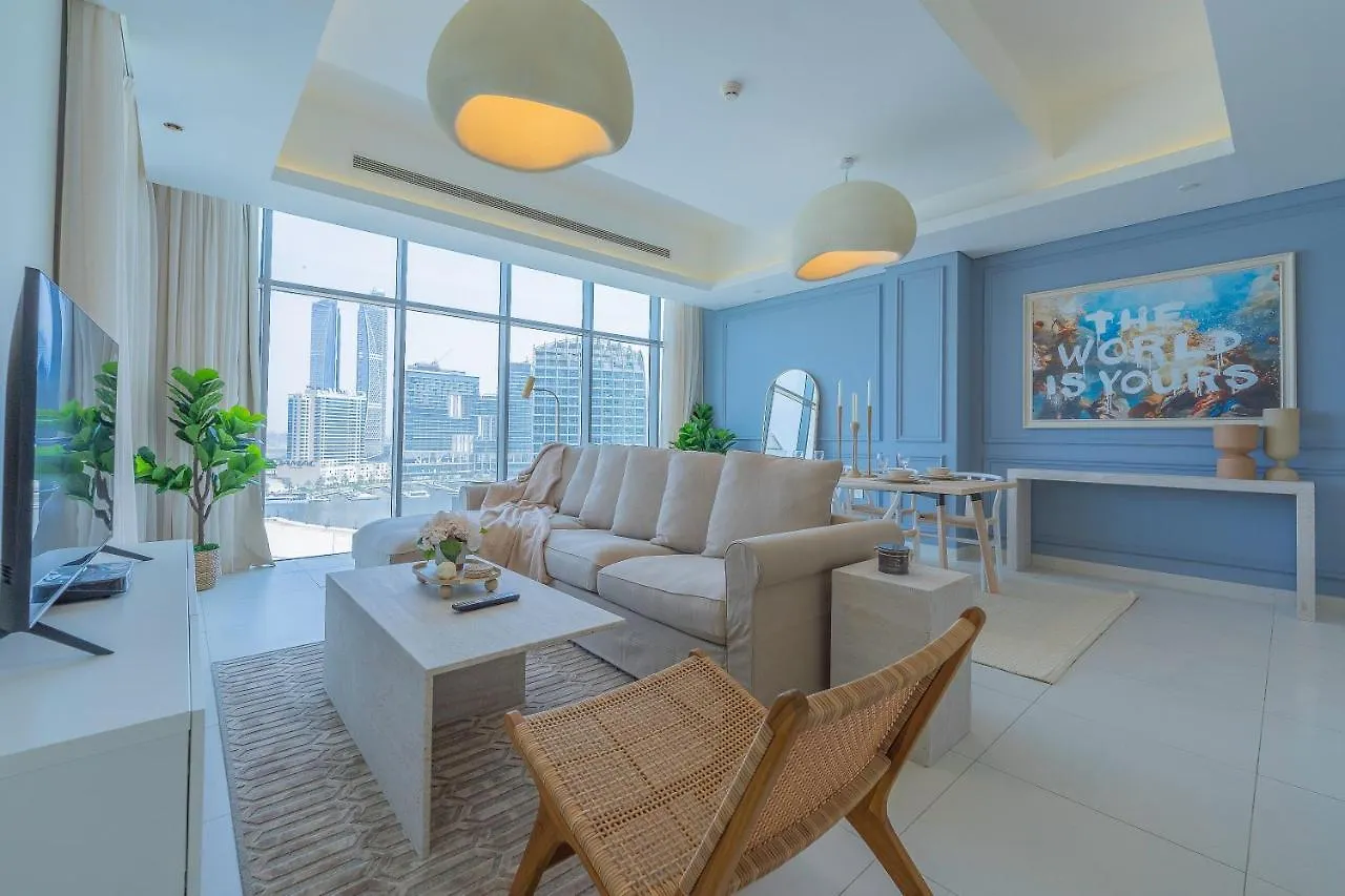 Monty Holiday Home - Charming Apartment With Canal View Near Dubai Mall